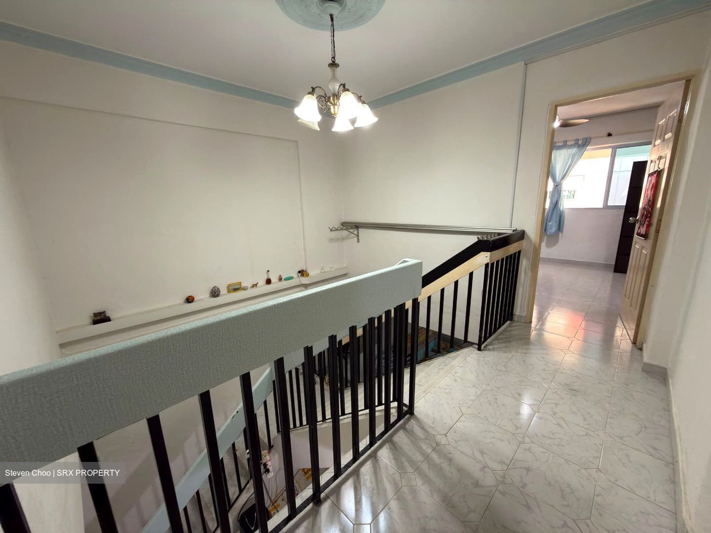 Blk 549 Jurong West Street 42 (Jurong West), HDB Executive #628443421